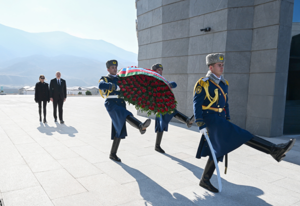 Prezident İlham Əliyev Xocalı Soyqırımı Memorialının açılışında iştirak edib 